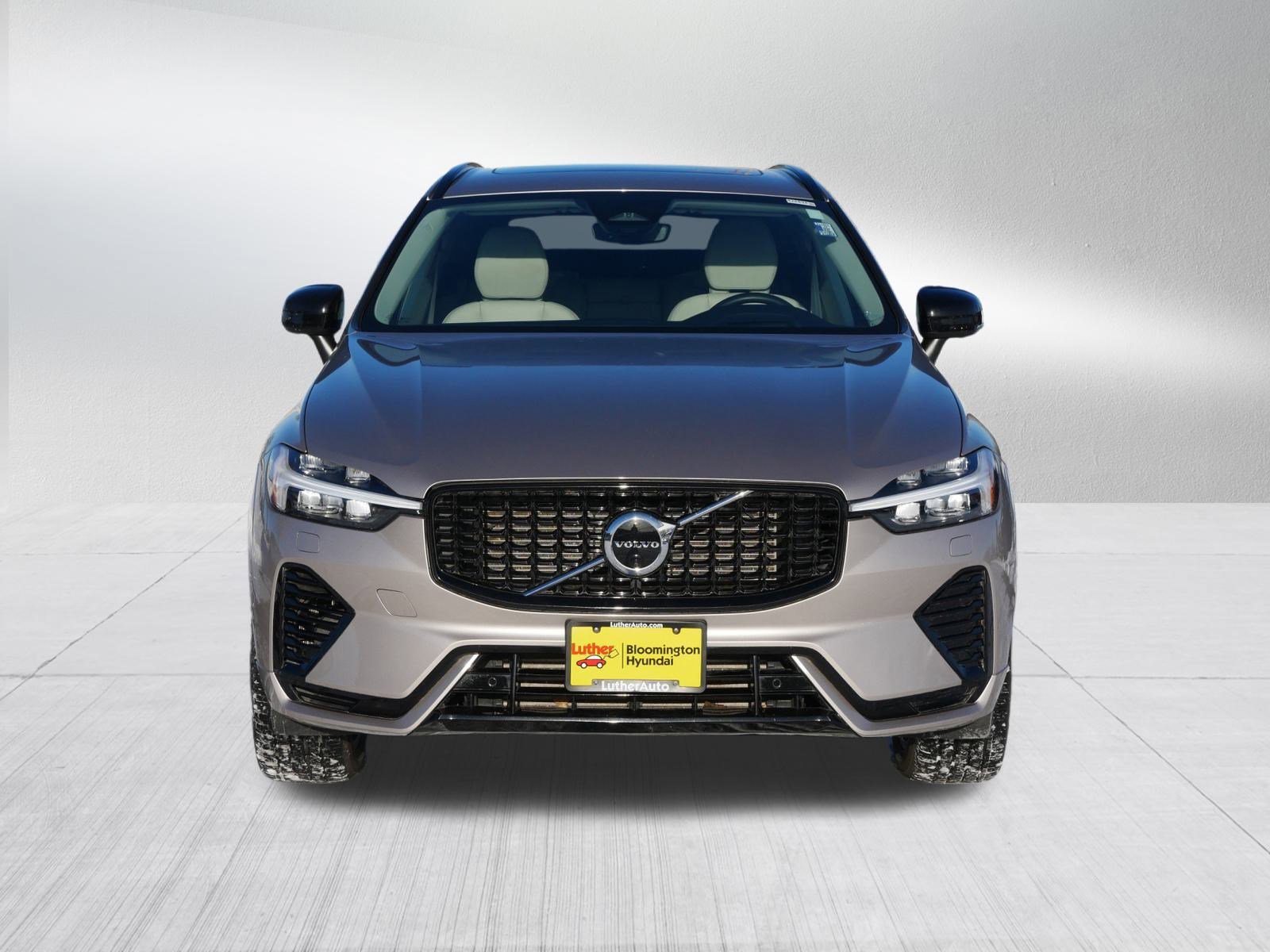 Used 2023 Volvo XC60 Ultimate with VIN YV4H60DX7P1341843 for sale in Bloomington, Minnesota