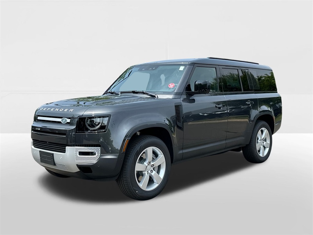 2025 Land Rover Defender S's photo