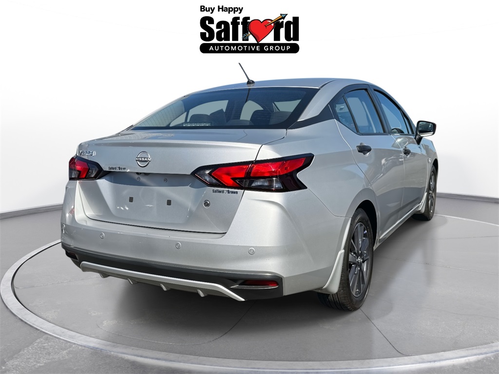 2023 Nissan Versa 1.6 S photo 5