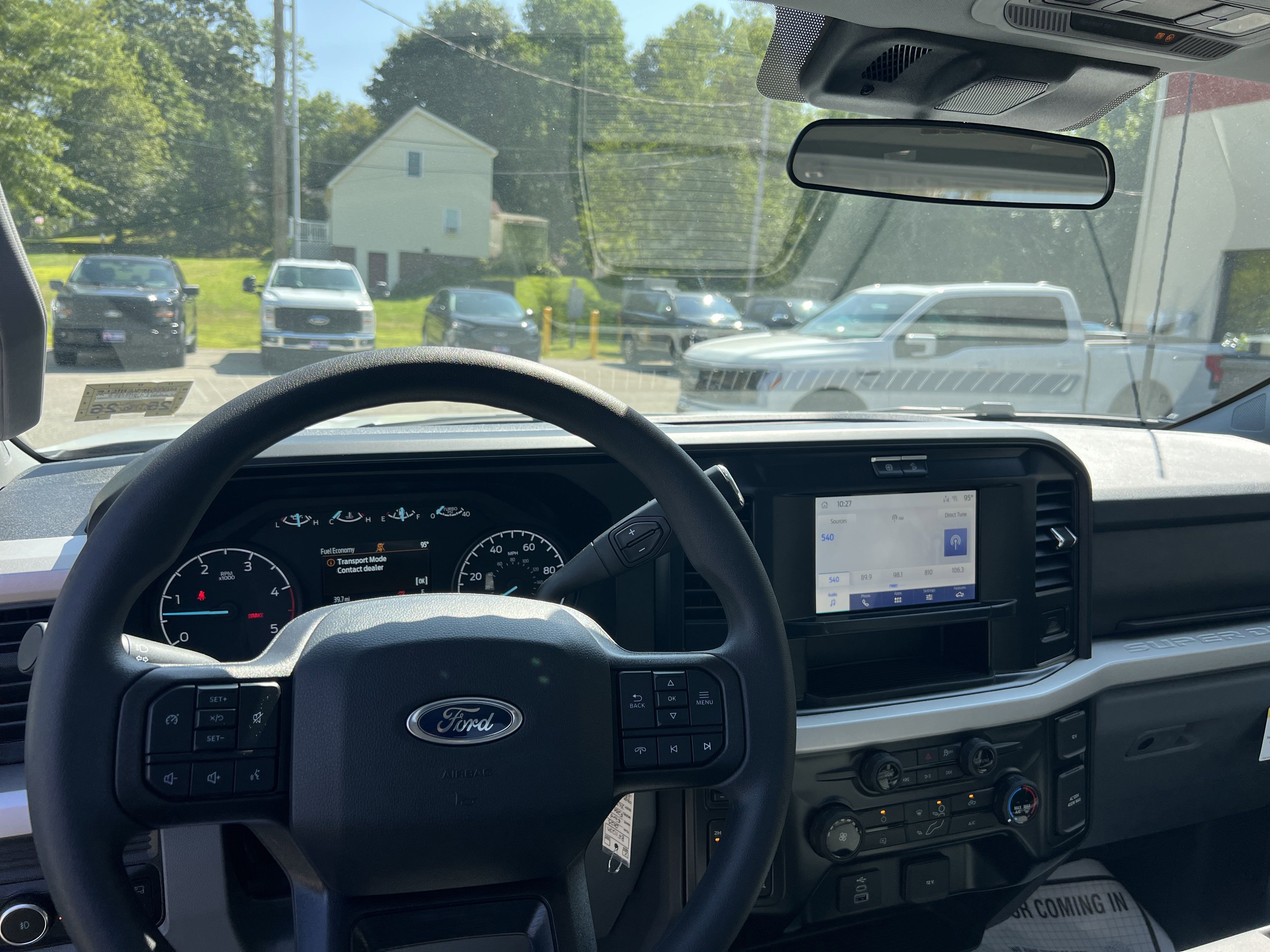 2025 Ford F-250 XLT photo 2