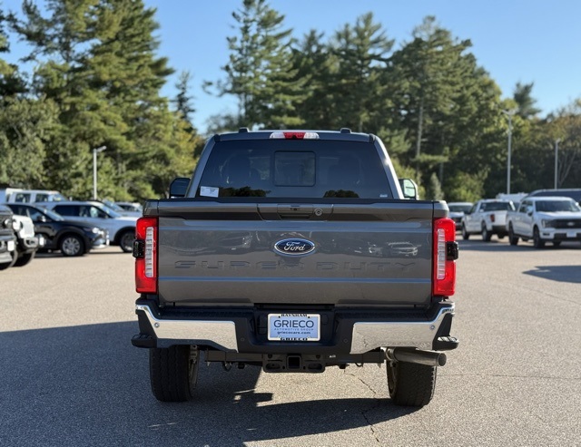 2026 Ford F-350 XLT photo 5
