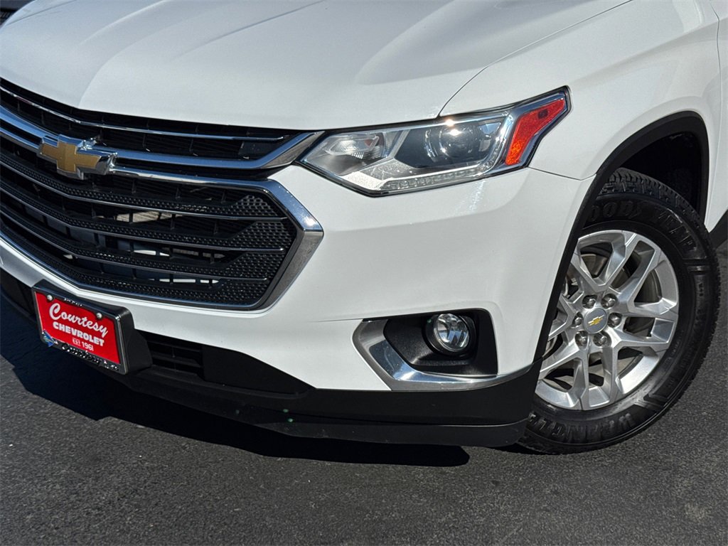 2021 Chevrolet Traverse Cloth photo 3