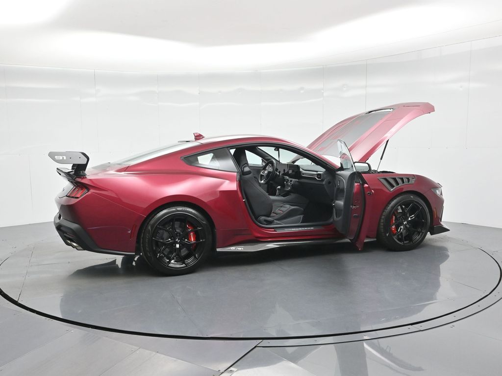 2025 Ford Mustang GT Premium photo 3