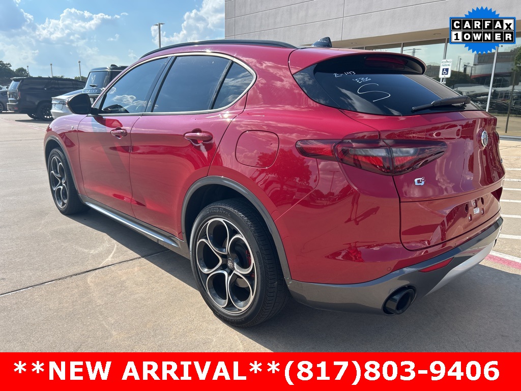 2022 Alfa Romeo Stelvio Ti photo 9