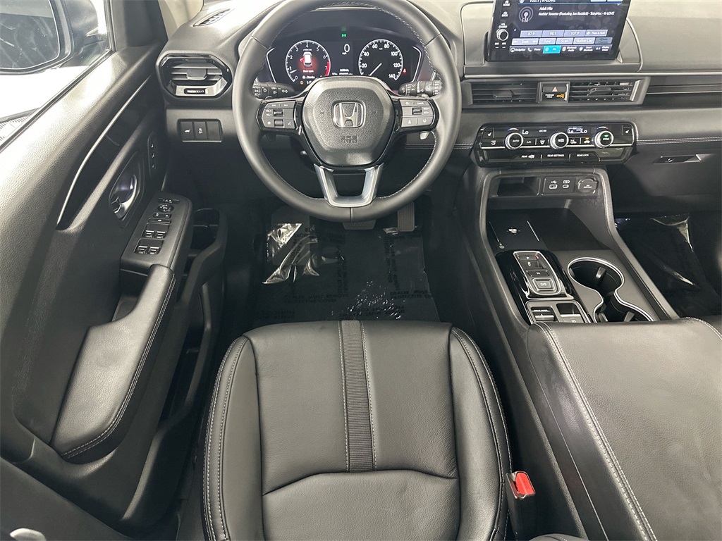 2025 Honda Pilot Touring photo 24