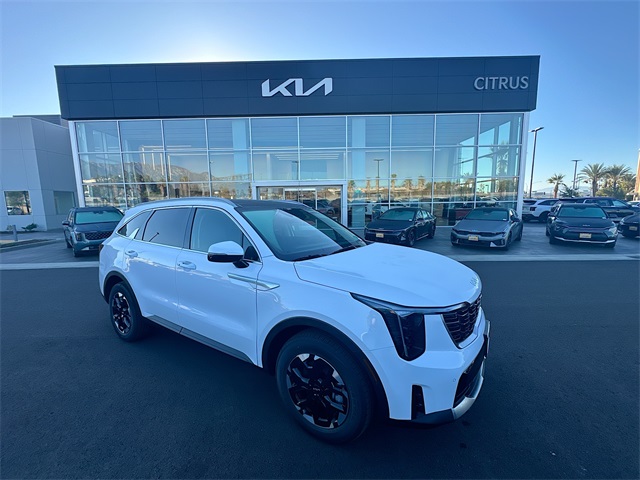 2026 Kia Sorento S's photo