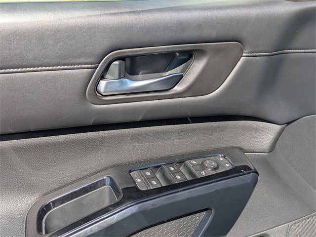 2022 Nissan Pathfinder SV photo 21