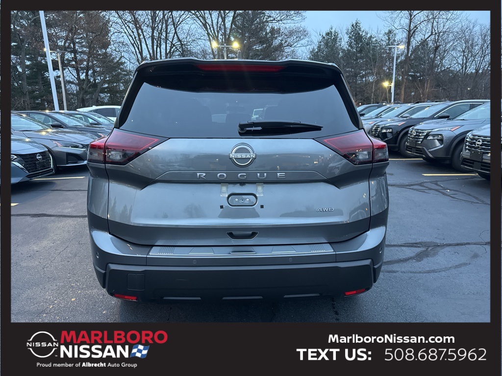 2026 Nissan Rogue SV photo 4