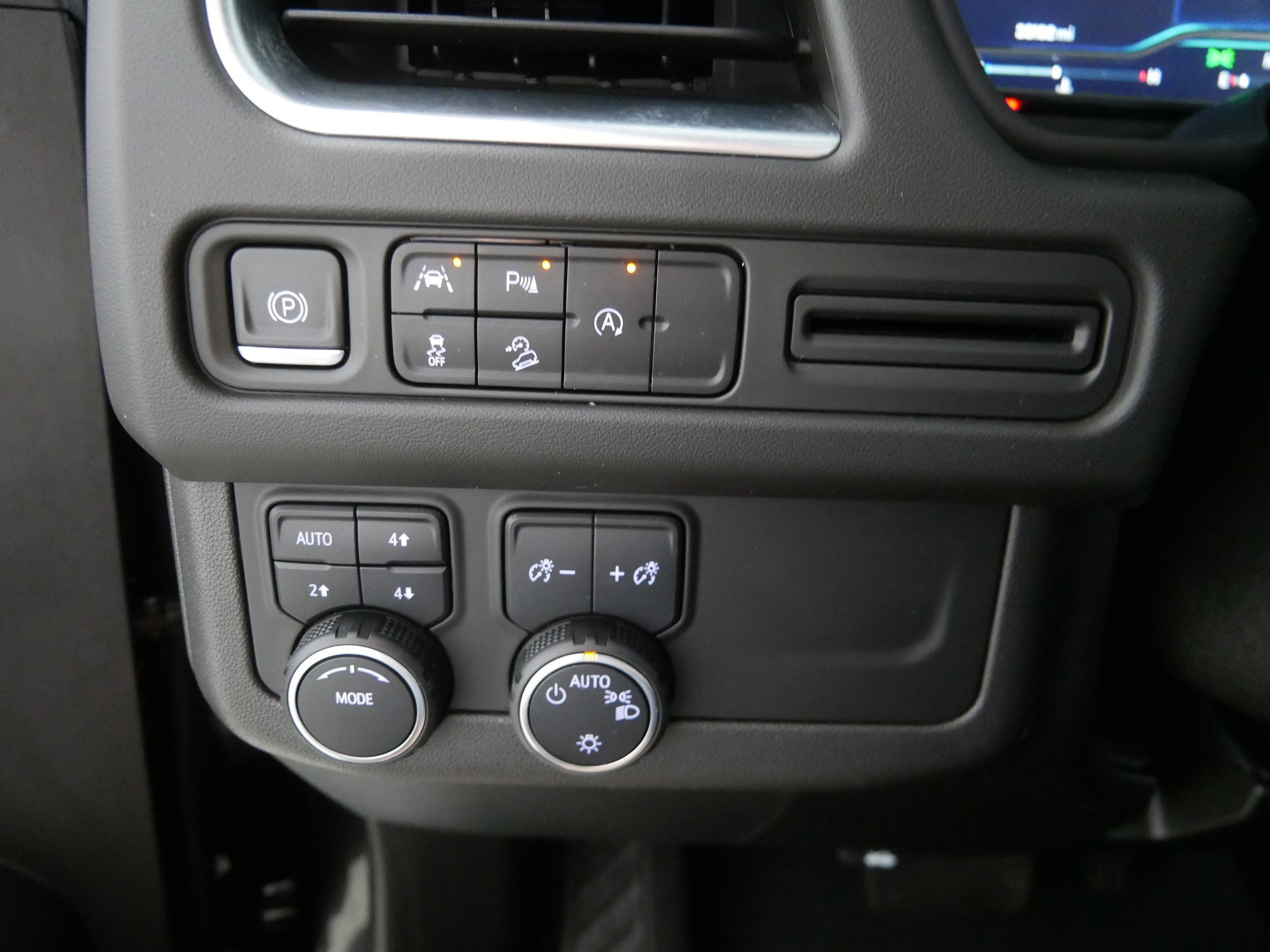 2023 Chevrolet Tahoe Z71 photo 34