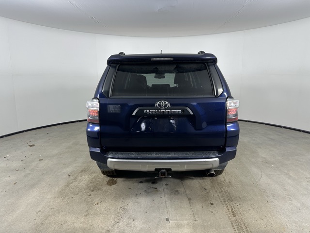 2016 Toyota 4Runner Limited photo 4