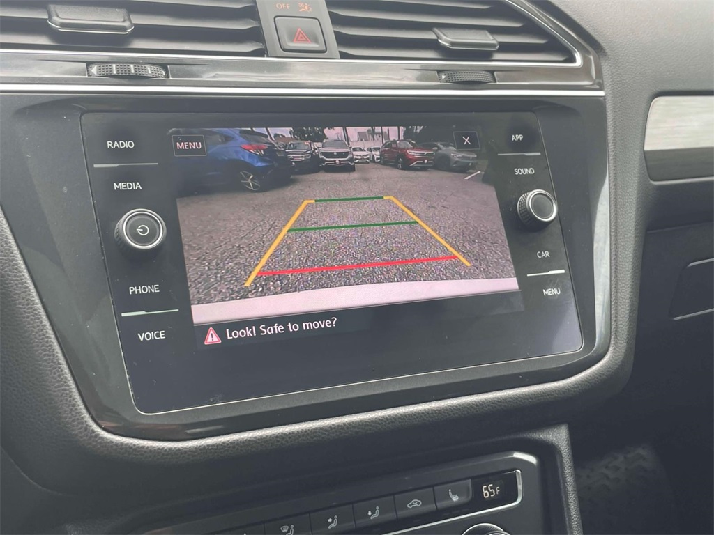 2019 Volkswagen Tiguan SE photo 23
