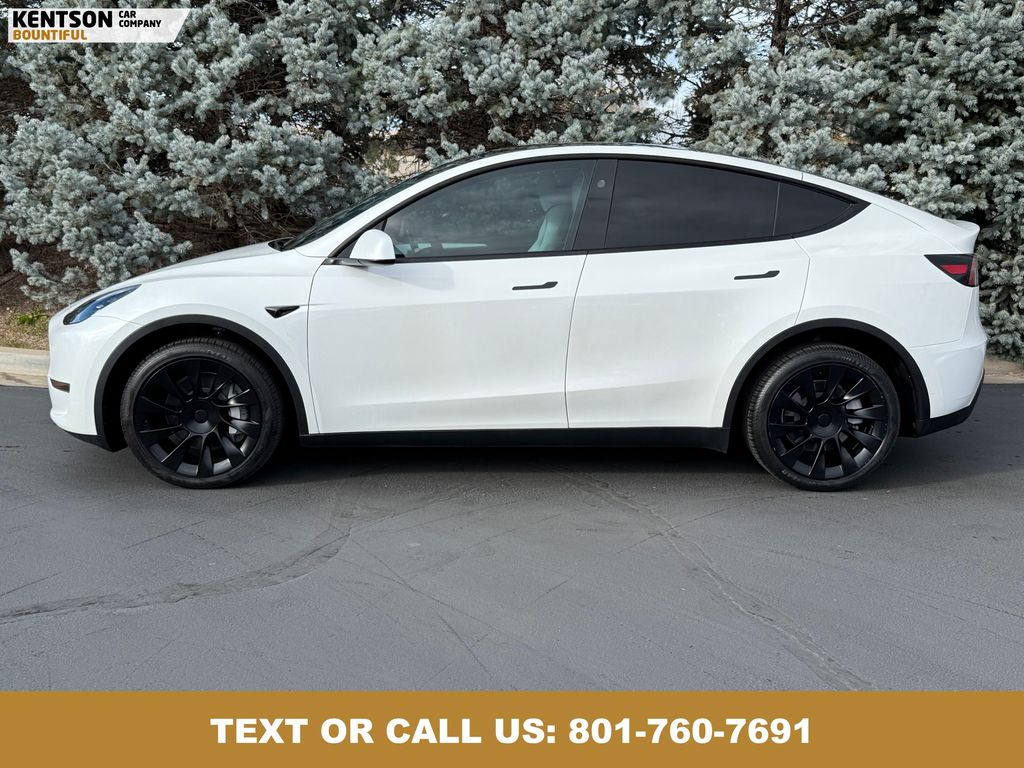2023 Tesla Model Y Long Range photo 4