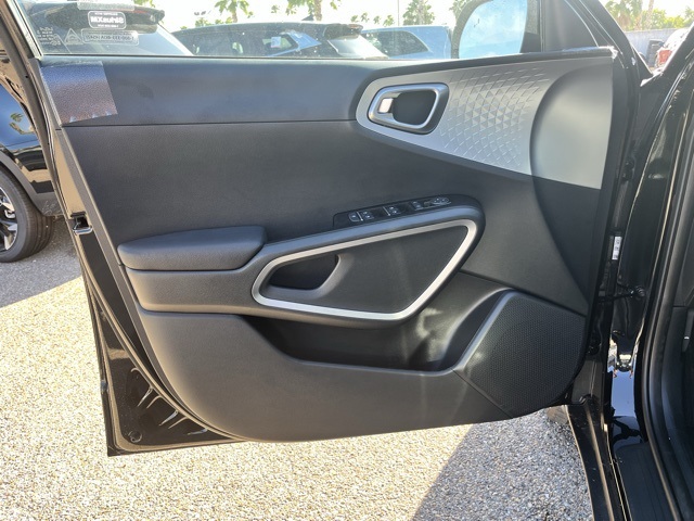 2025 Kia Soul LX S photo 15