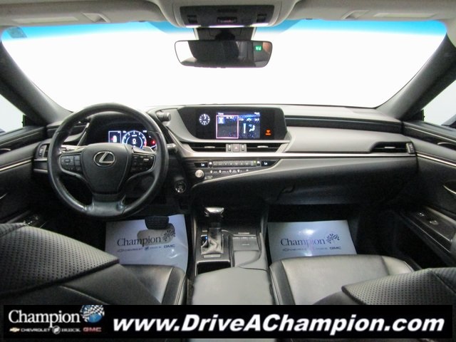 2021 Lexus ES 350 photo 16