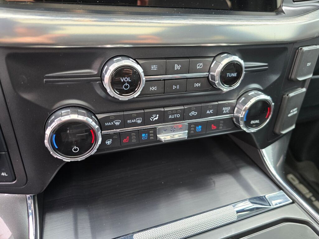 2021 Ford F-150 Lariat photo 27