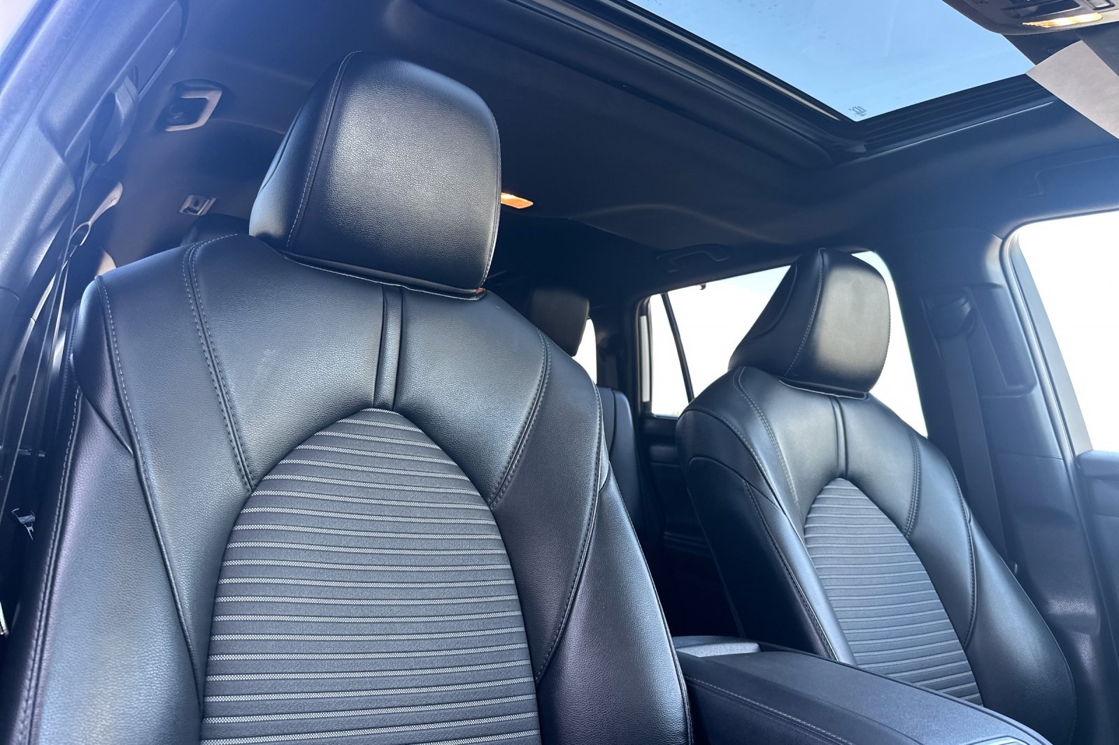 2021 Toyota Highlander XSE photo 17