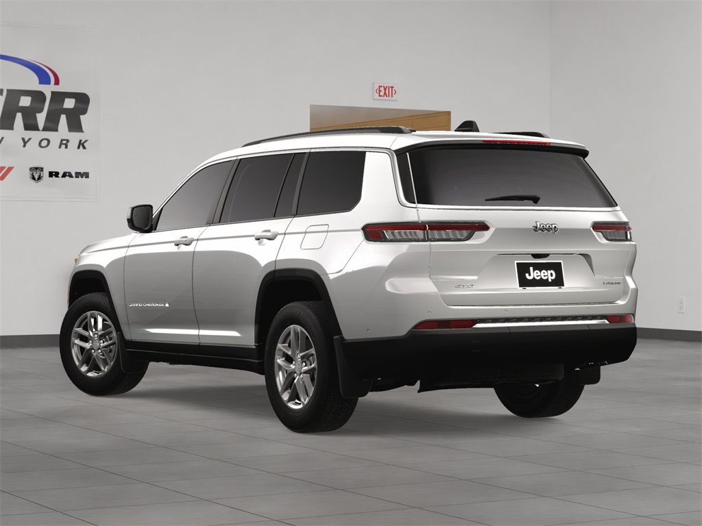 2025 Jeep Grand Cherokee Laredo X photo 4