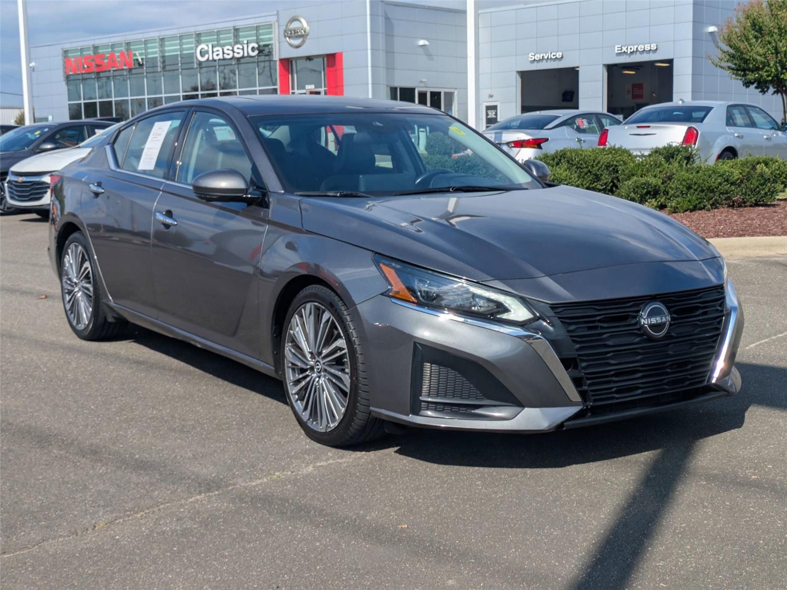 2023 Nissan Altima 2.5 SL photo 3