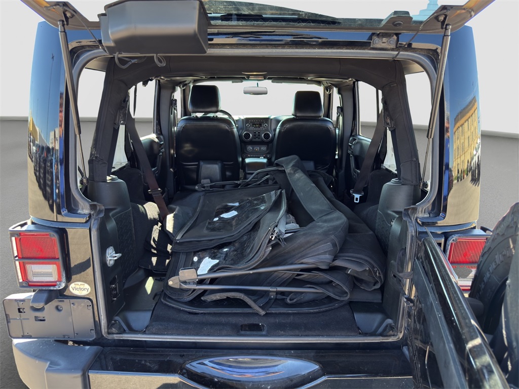 2018 Jeep Wrangler Unlimited Altitude photo 18