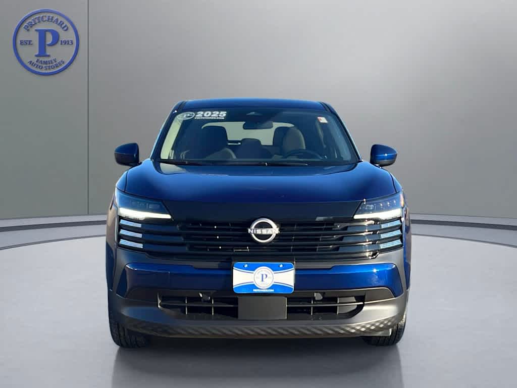 2025 Nissan Kicks SV photo 2