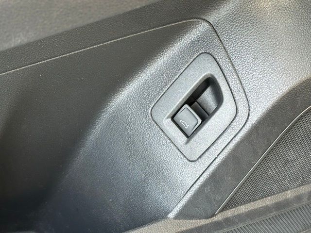 2021 Volkswagen Atlas SEL photo 26