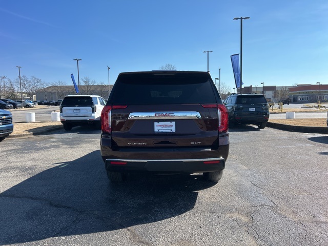 2023 Gmc Yukon SLT photo 4