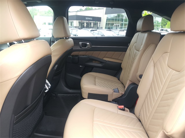 2025 Kia Sorento X-Pro SX Prestige photo 4