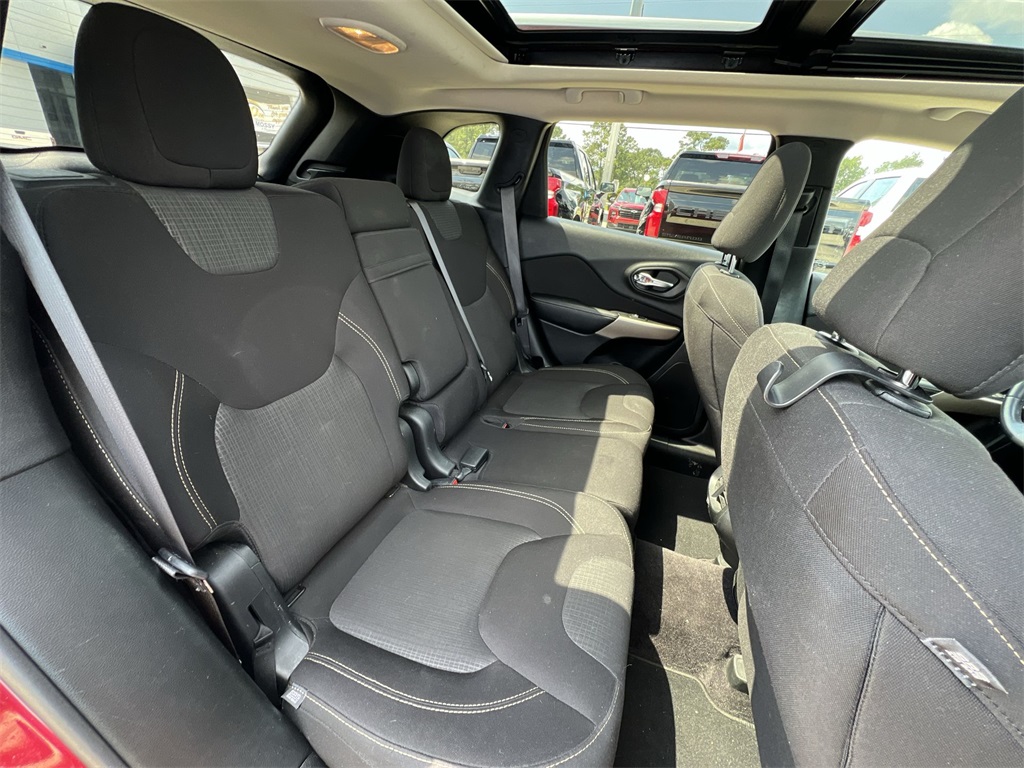 2017 Jeep Cherokee Latitude photo 20