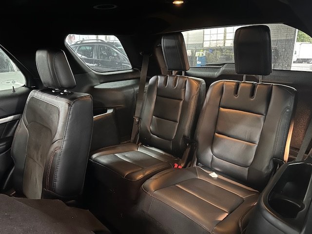 2018 Ford Explorer XLT photo 9