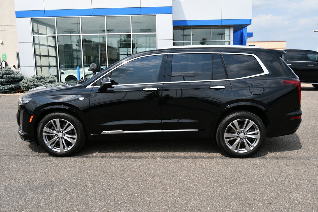 2023 Cadillac XT6 Premium Luxury photo 2
