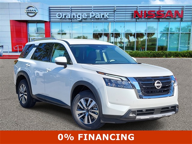 2025 Nissan Pathfinder SL's photo