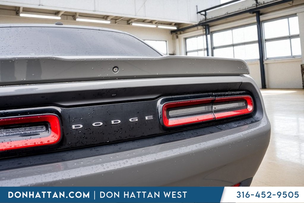 2019 Dodge Challenger SXT photo 24