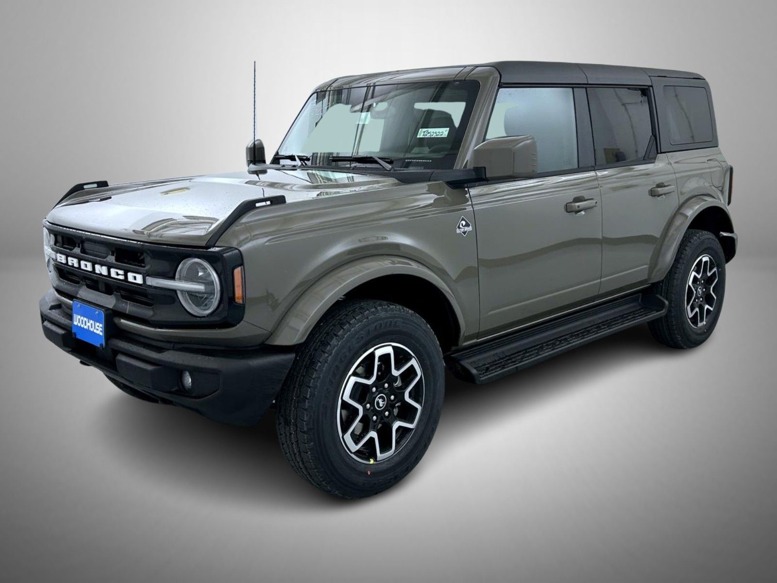 2025 Ford Bronco 4-Door Outer Banks's photo