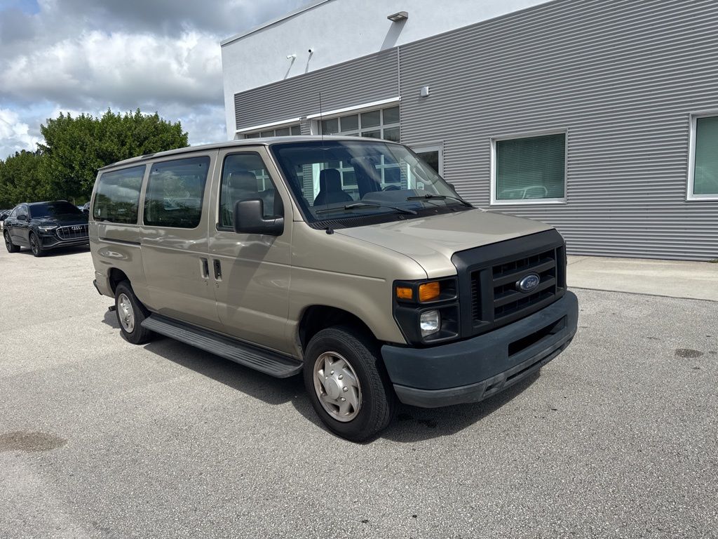 Used 2009 Ford E-Series Econoline Wagon XL with VIN 1FMNE11W79DA23339 for sale in Fort Pierce, FL