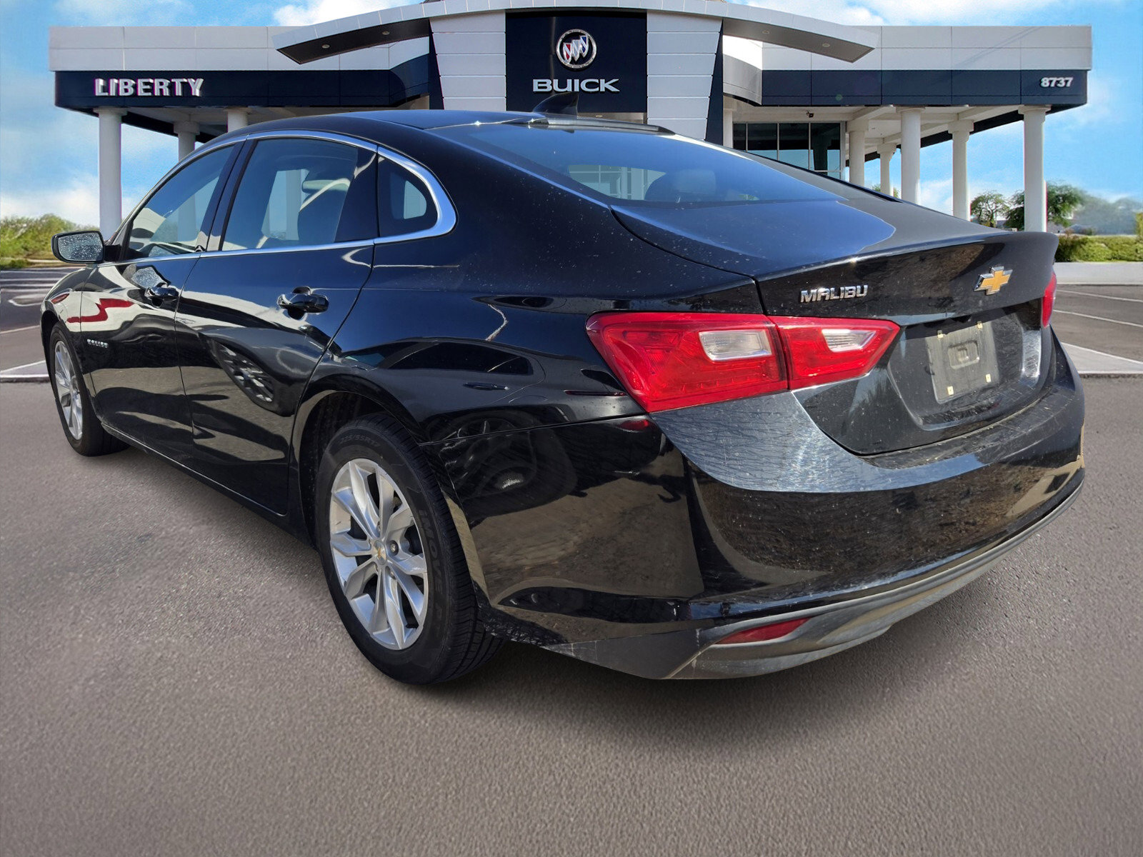 2023 Chevrolet Malibu 1LT photo 3