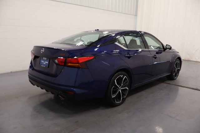 2024 Nissan Altima 2.5 SR photo 8