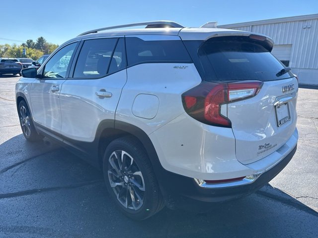 2022 Gmc Terrain SLT photo 2