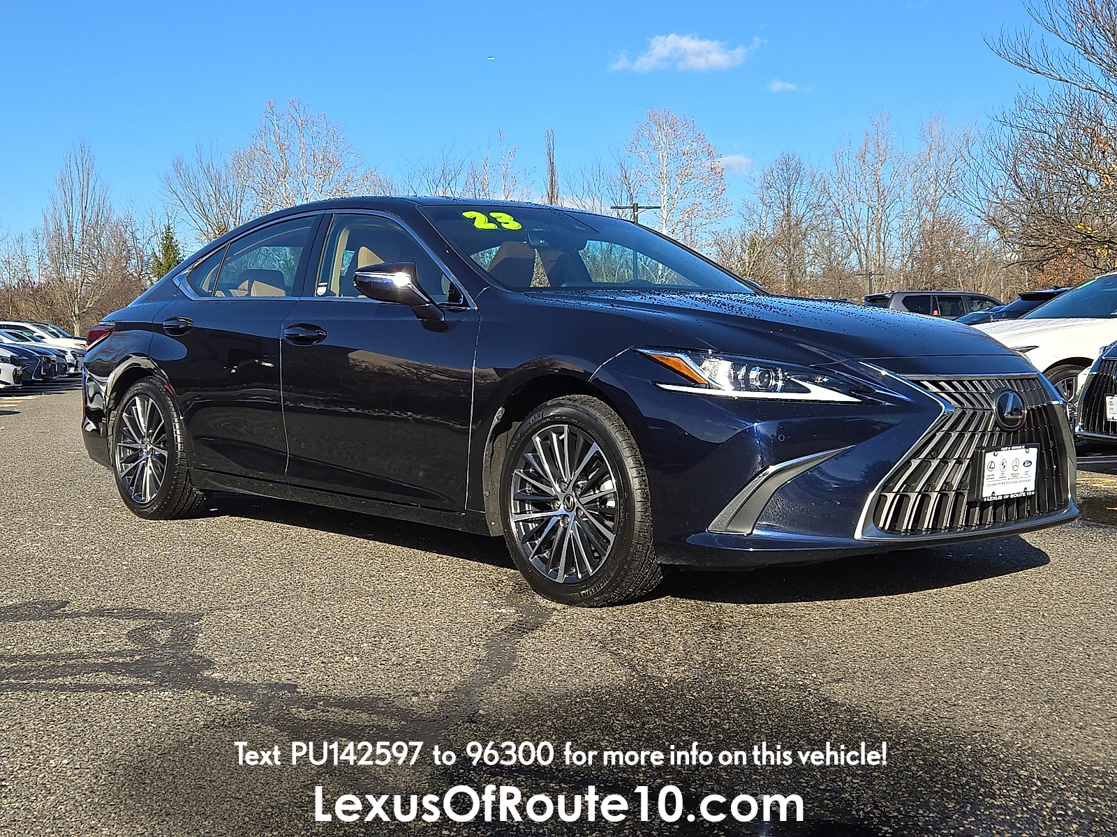 2023 Lexus ES 350's photo