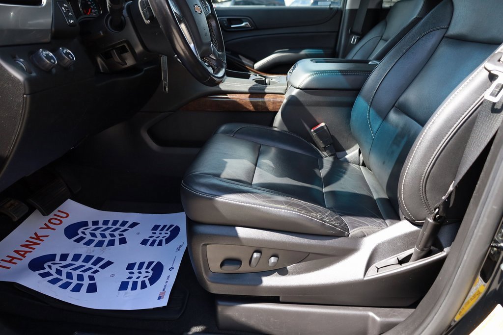 2020 Chevrolet Suburban LT photo 11