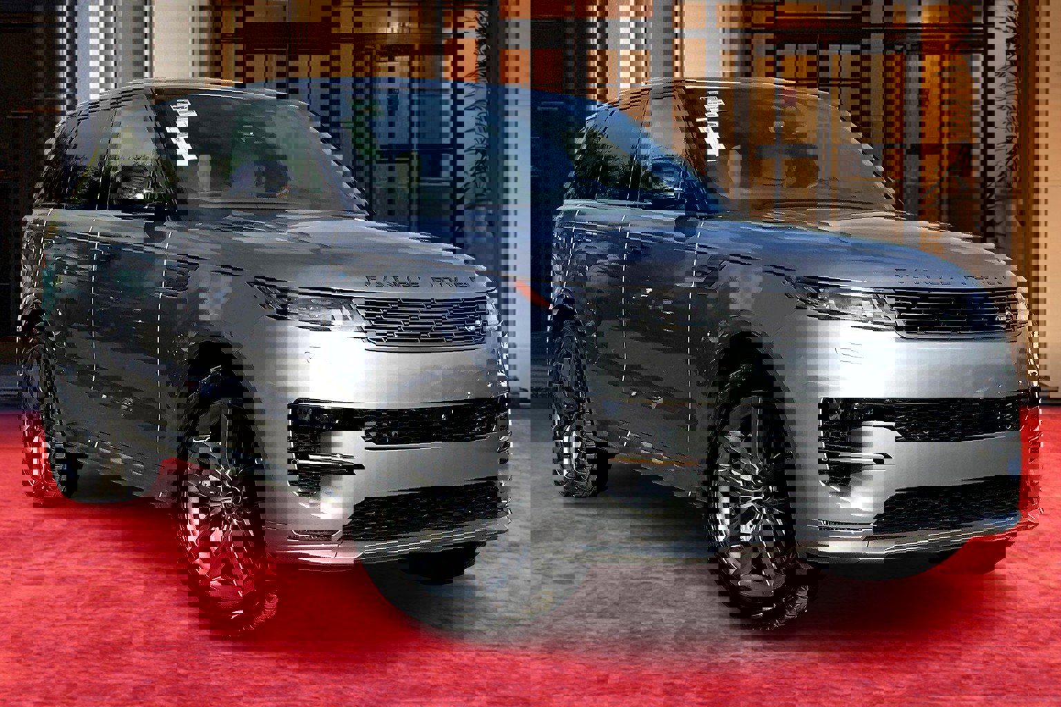 2025 Land Rover Range Rover Sport SE photo 2