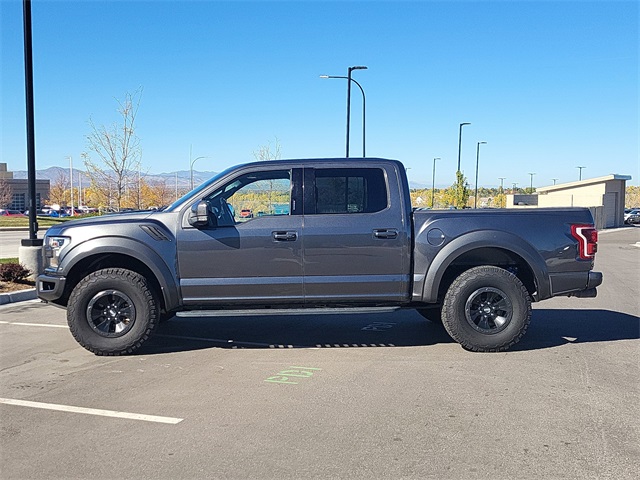 2018 Ford F-150 Raptor photo 2