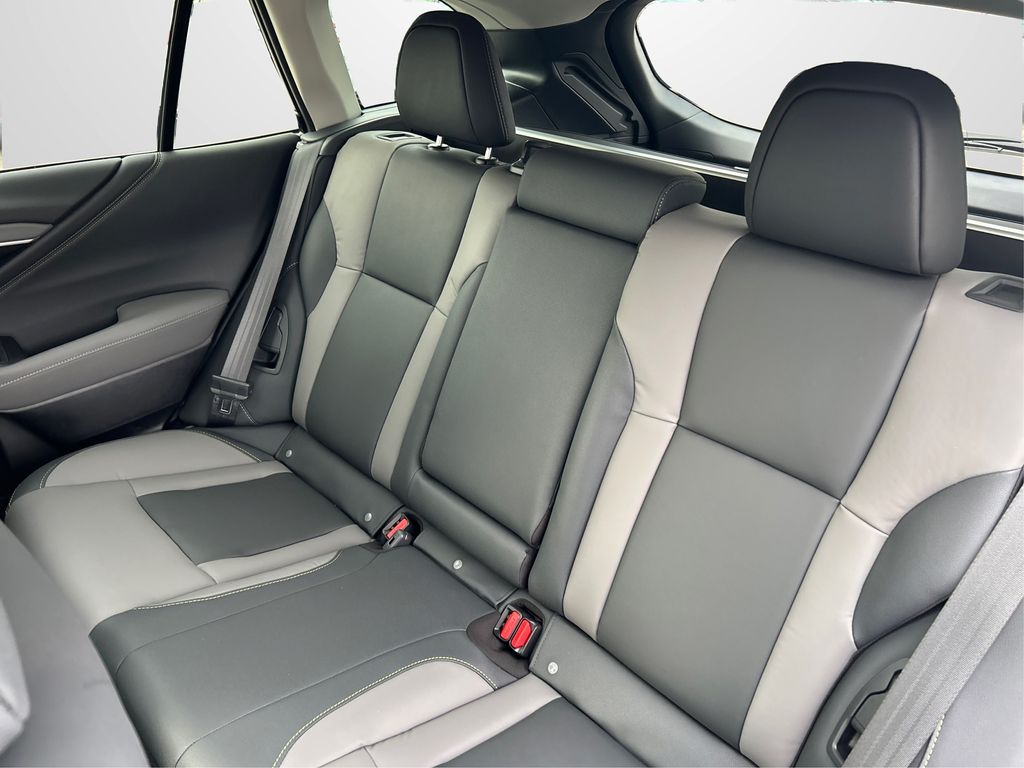 2025 Subaru Outback Onyx Edition photo 18