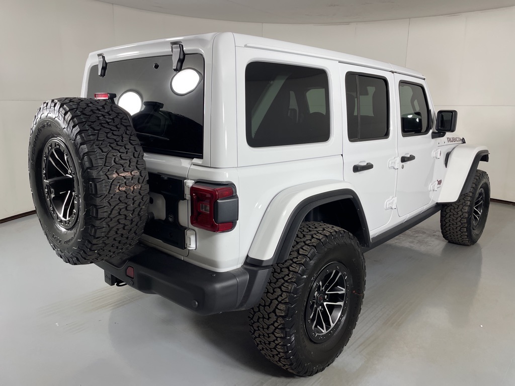 2025 Jeep Wrangler Rubicon X photo 8
