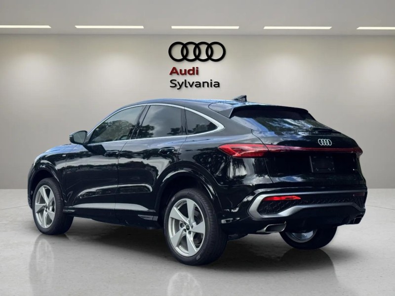 2025 Audi Q5 Sportback Premium Plus photo 6