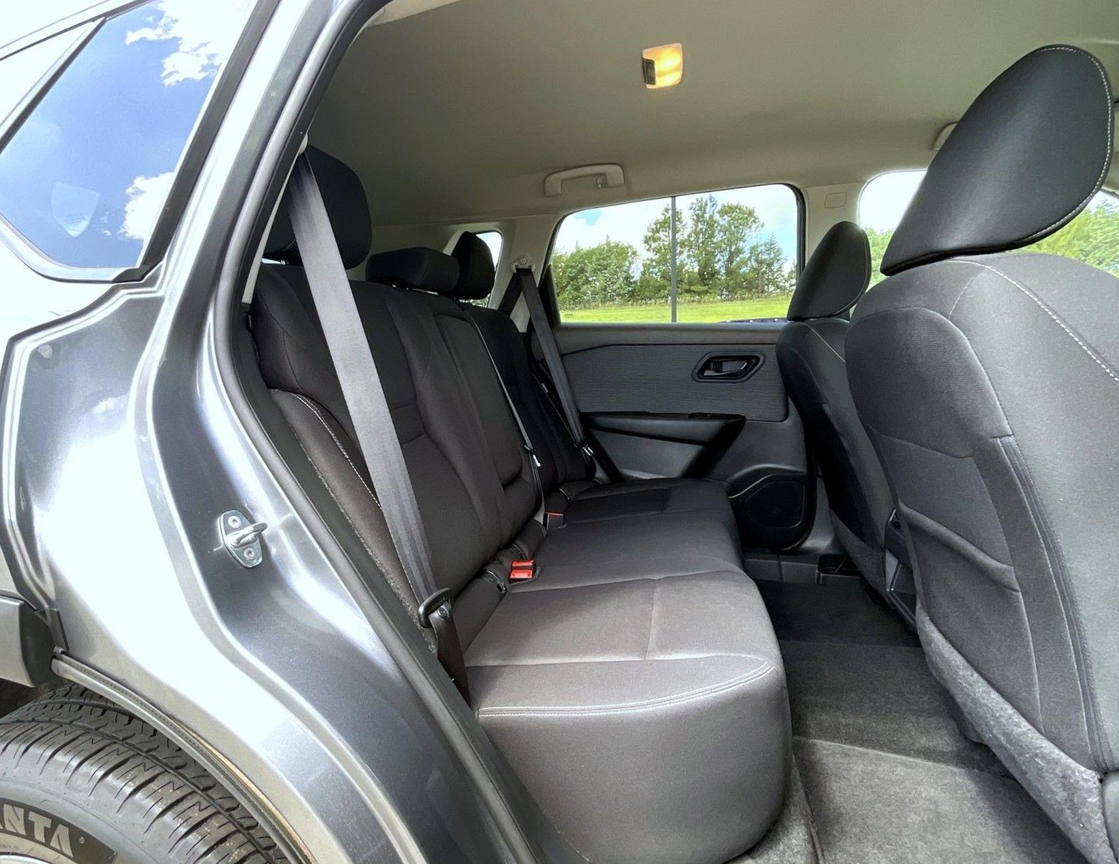 2023 Nissan Rogue S photo 19