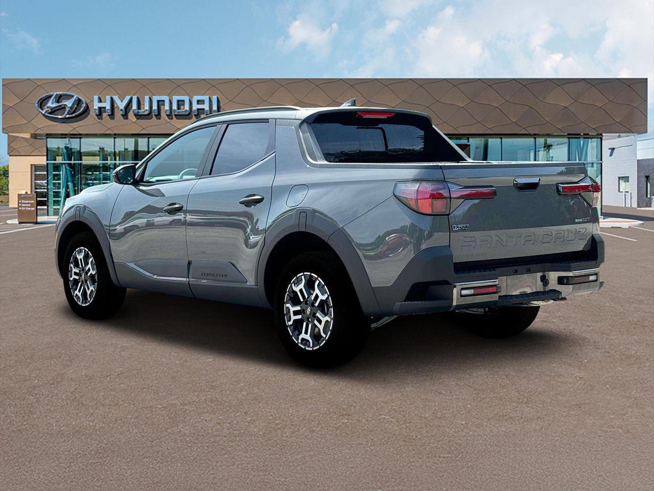 2025 Hyundai Santa Cruz XRT photo 2