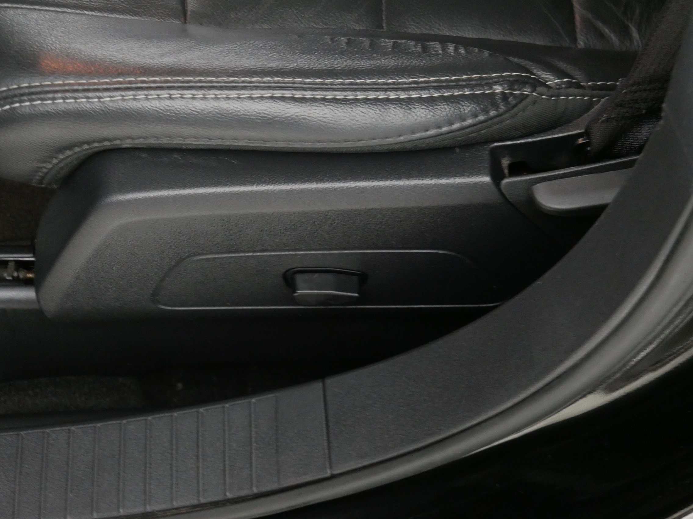 2016 Jeep Patriot High Altitude Altitude Edition photo 19