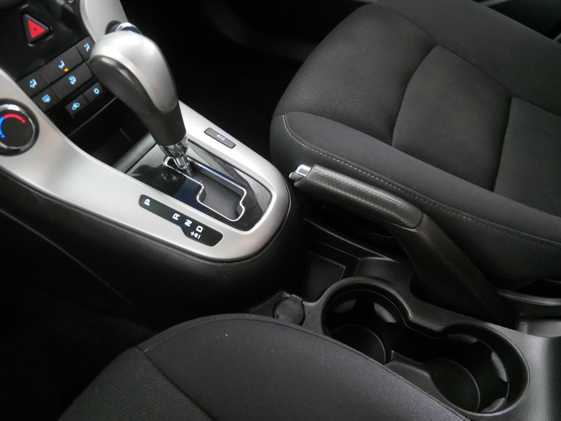 2012 Chevrolet Cruze photo 22