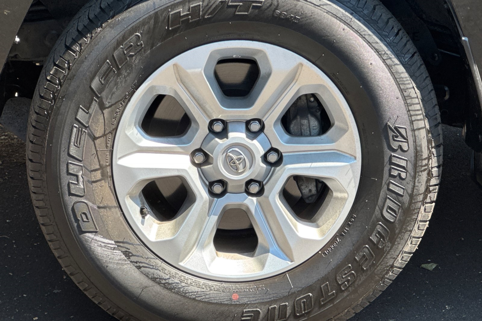 2024 Toyota 4Runner SR5 Premium photo 32