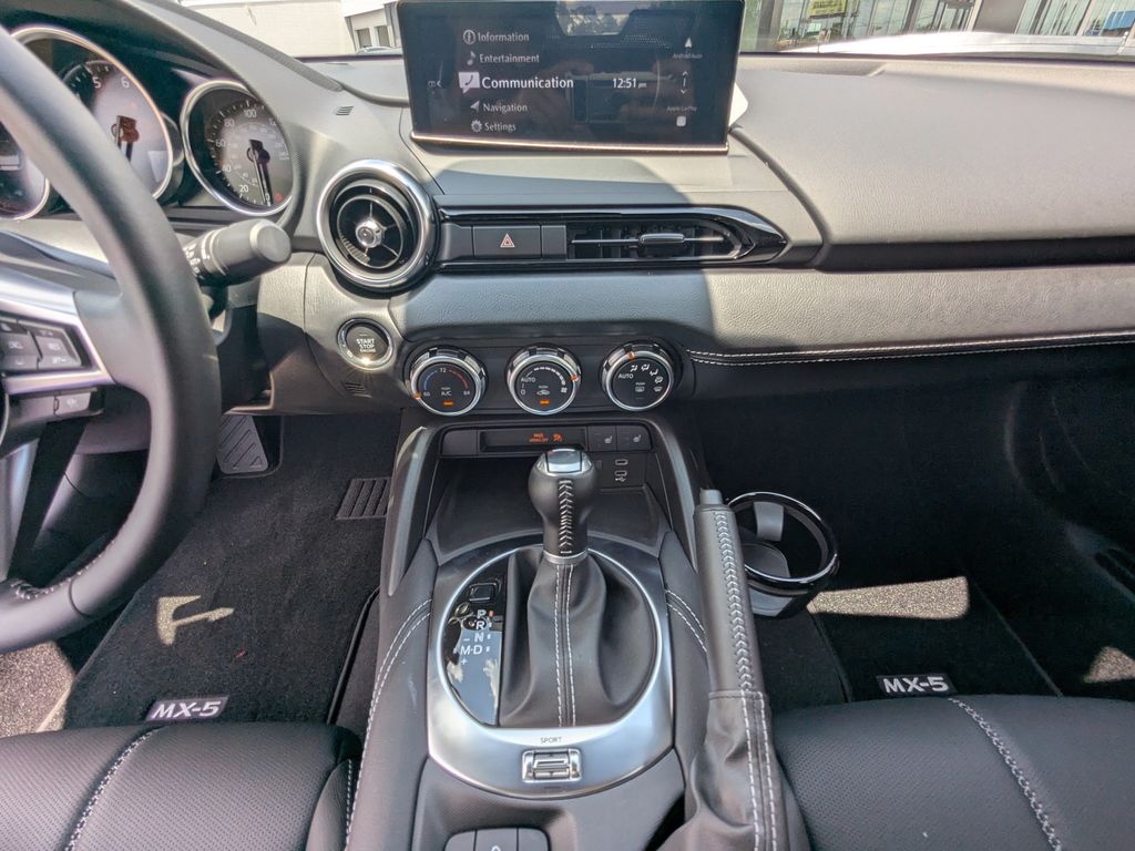 2025 Mazda MX-5 Miata Miata Grand Touring photo 16